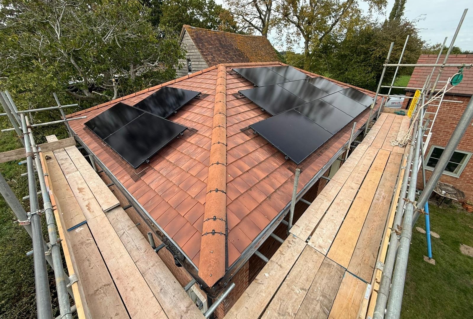 a6aa8ce8-aa0d-4c55-a4cf-5b1306bb7ef7-1